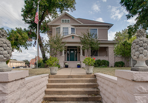 Flower Mound home exterior before painting