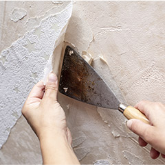 Professionally removing wallpaper
